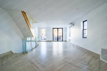 Professional real estate photo 16 by DYD Productions