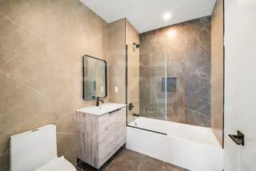 Professional real estate photo 21 by DYD Productions