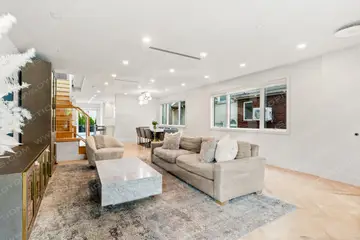 Professional real estate photo 42 by DYD Productions