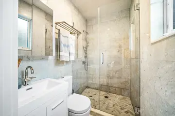 Professional real estate photo 53 by DYD Productions