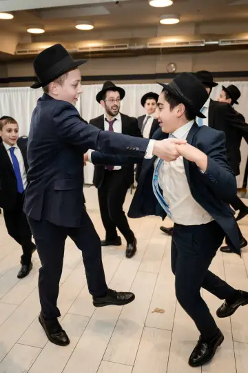 Bar Mitzvah photography 54 by DYD Productions